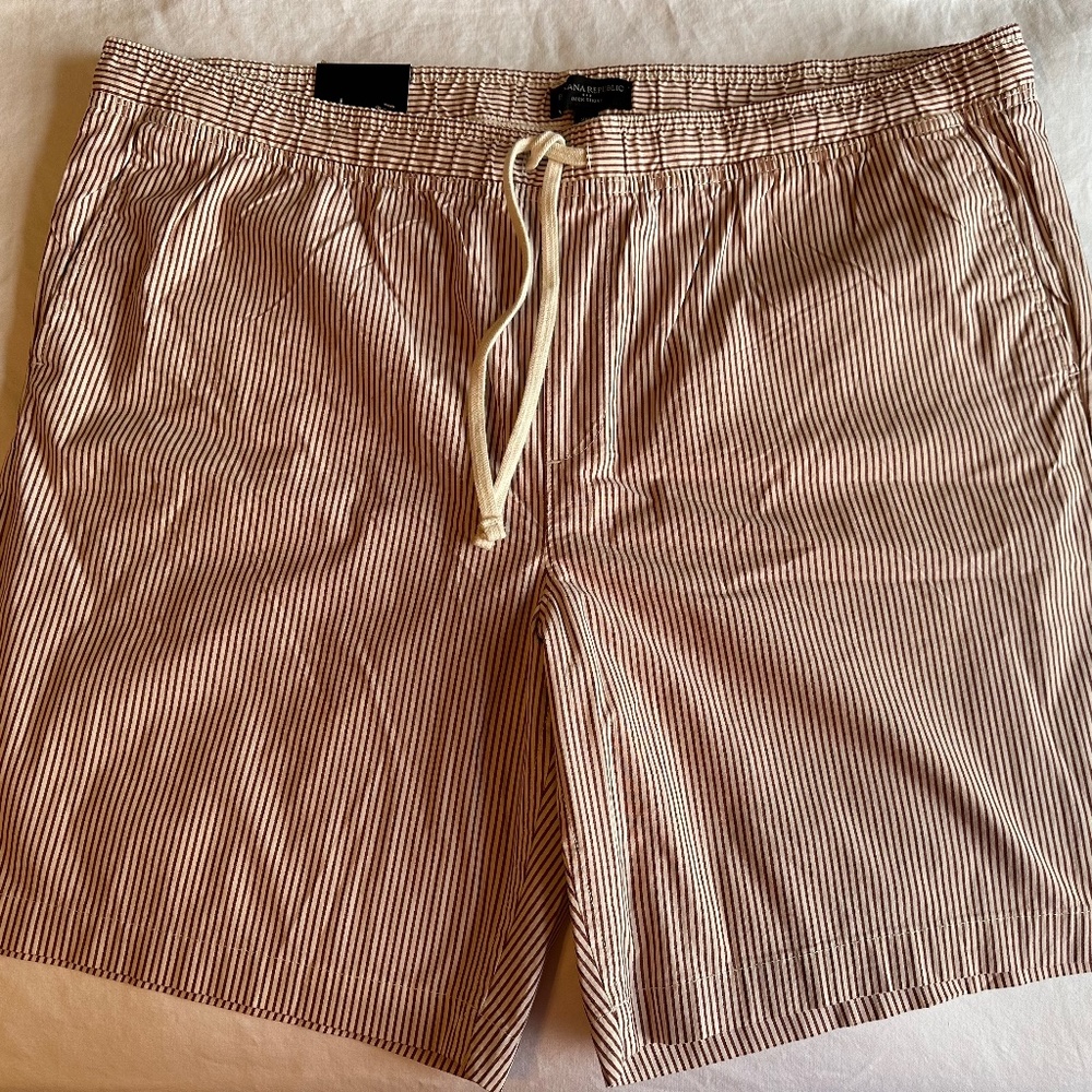 Banana Republic Deck Shorts - Size XXL - NWT